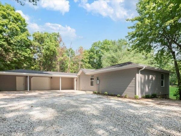 2097 Tripleton Pike Road, Bedford, IN 47421