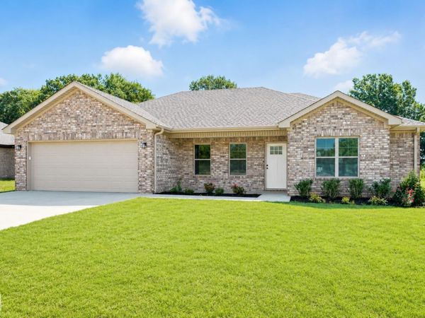 5410 Lotus St., Jonesboro, AR 72404