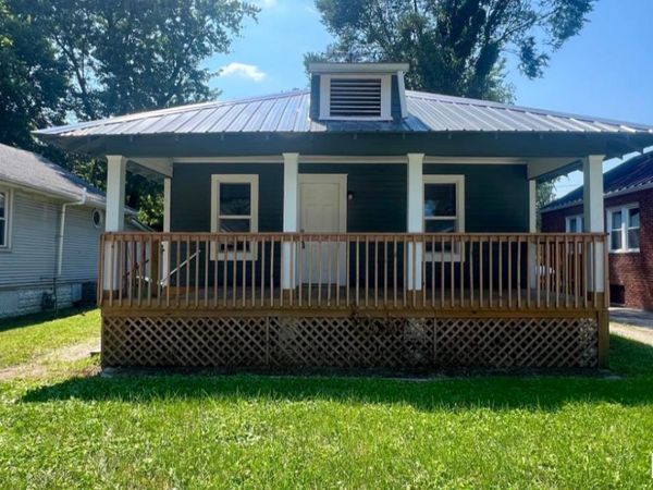 121 S WESLEY Street, Springfield, IL 62703