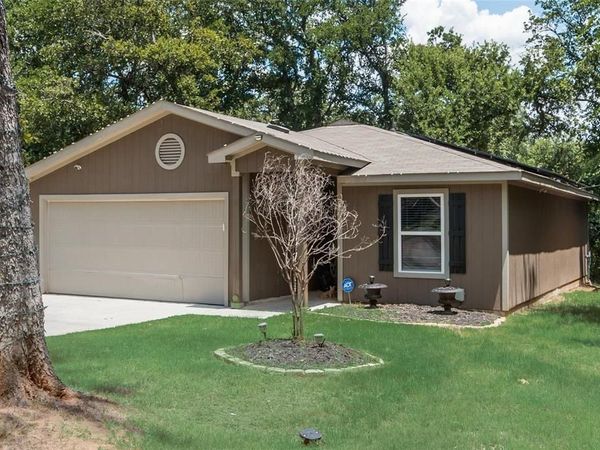 1312 Dawn Court , Pelican Bay, TX 76020