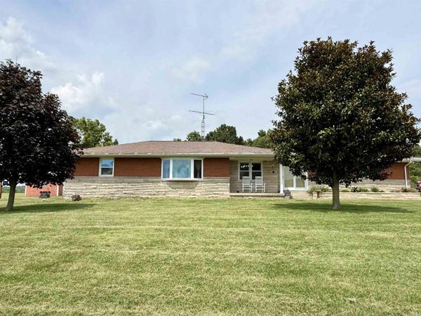 8842 S 450 E Road, Ferdinand, IN 47532