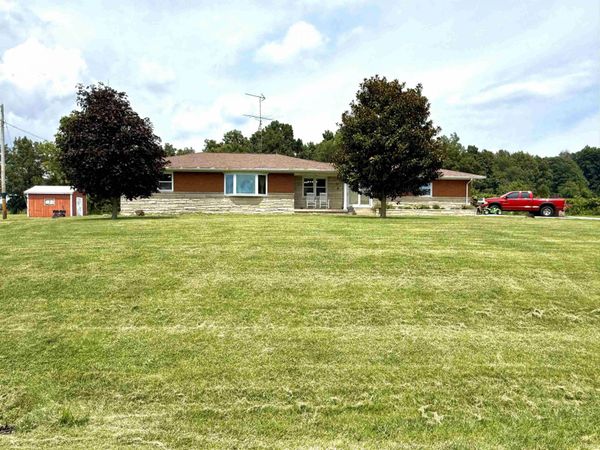 8842 S 450 E Road, Ferdinand, IN 47532
