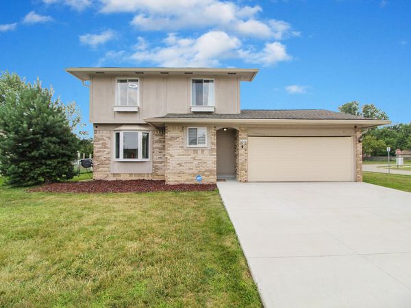 43729 Fleetwood Drive, Canton, MI 48187