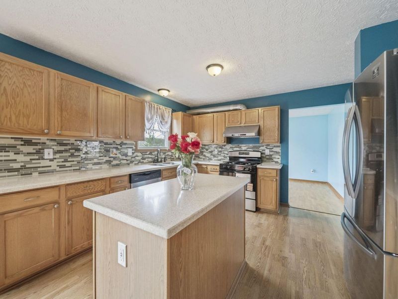 8579 Abilene Drive, Blacklick, OH 43004 Photo 11