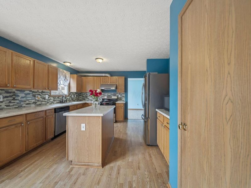 8579 Abilene Drive, Blacklick, OH 43004 Photo 12