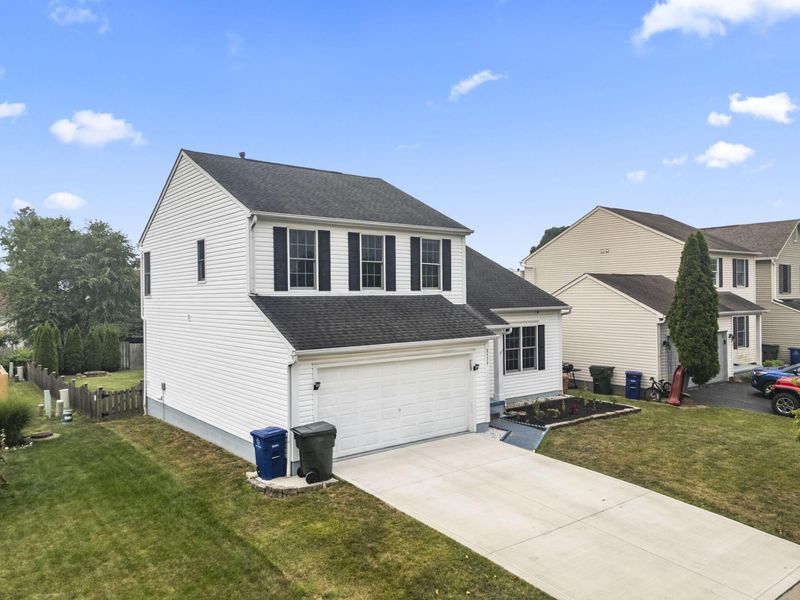 8579 Abilene Drive, Blacklick, OH 43004 Photo 2