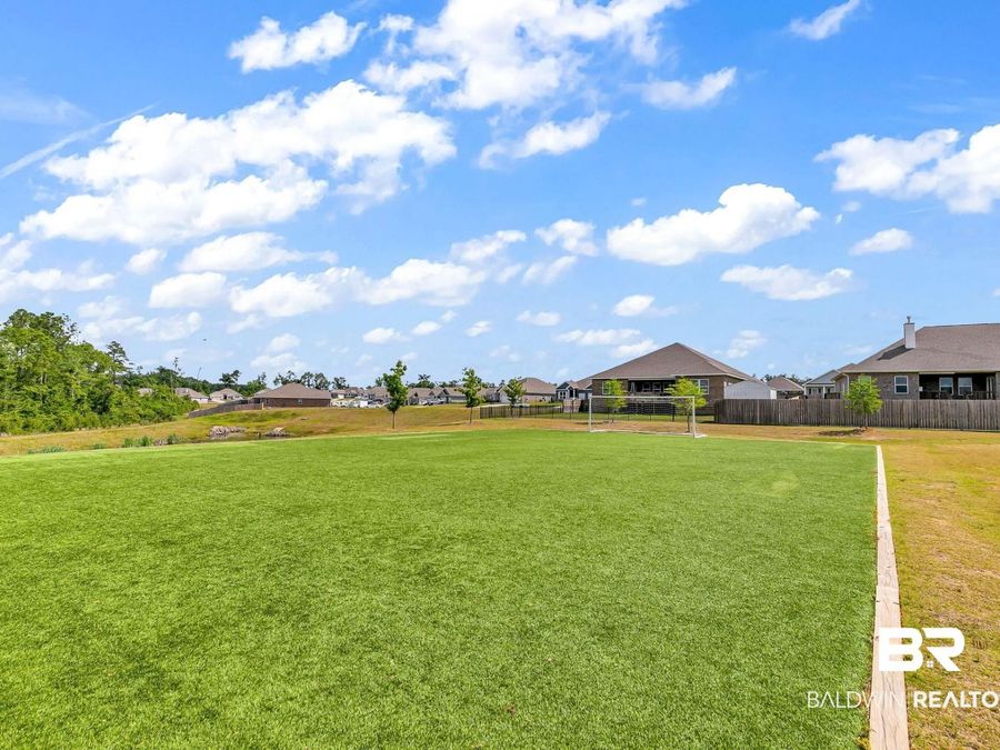 Property Image 100