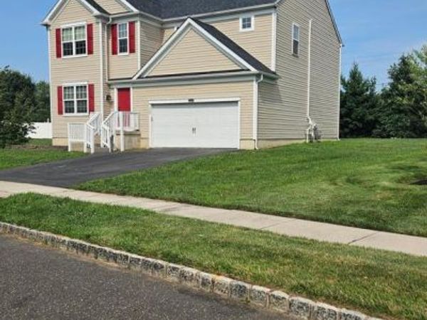 323 PIGOTT DRIVE , FLORENCE, NJ 08518