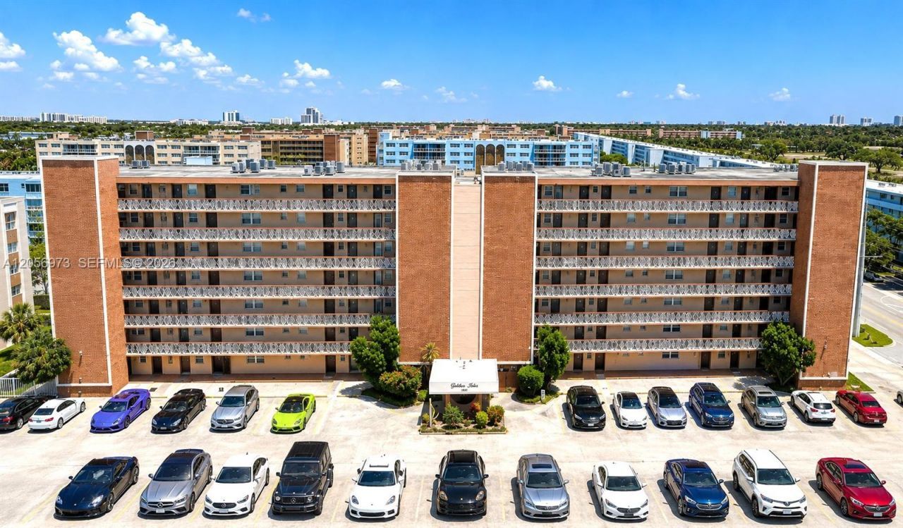 301 NE 14th Ave , Unit 507, Hallandale Beach, FL 33009 Photo