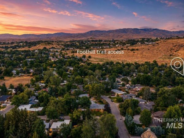 611 N Riverview Dr, Boise, ID 83712