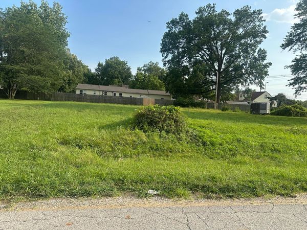 3703 E Genessee Avenue, Columbus, OH 43219