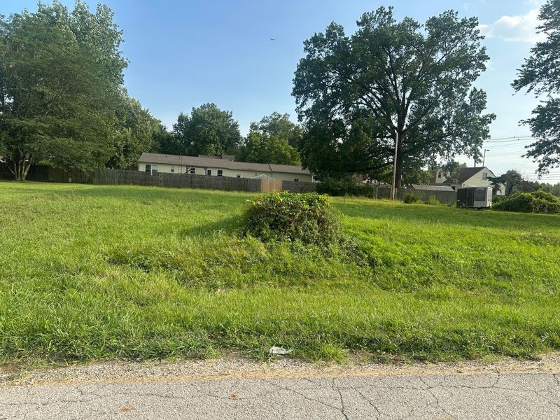3703 E Genessee Avenue, Columbus, OH 43219 Photo 1