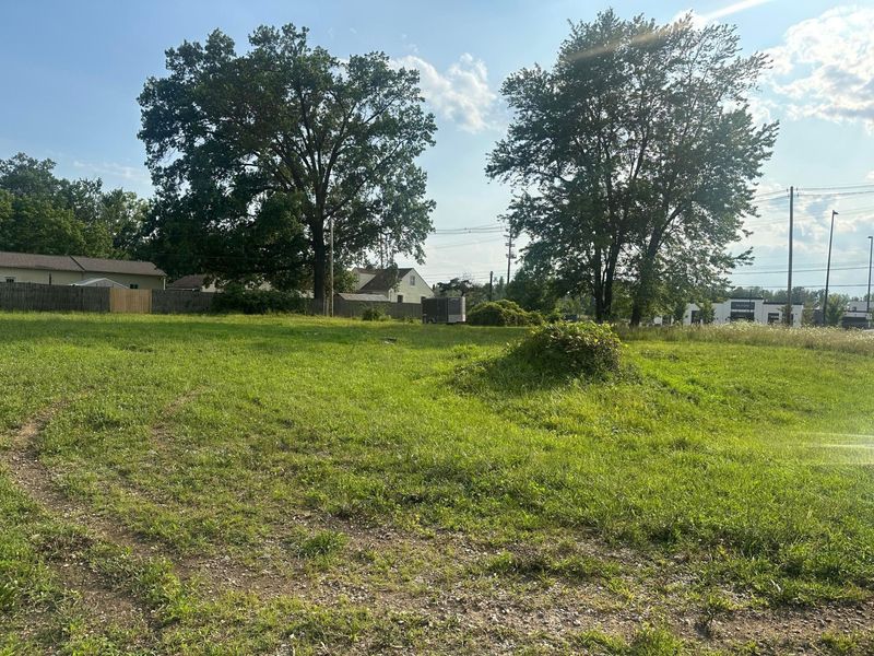 3703 E Genessee Avenue, Columbus, OH 43219 Photo 3