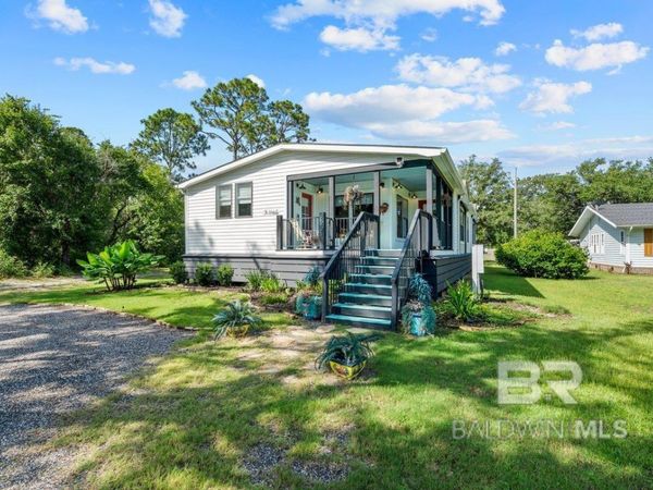 8221 Mobile Avenue, Elberta, AL 36560
