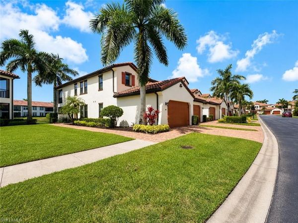 15205 Butler Lake DR, Unit 101, NAPLES, FL 34109