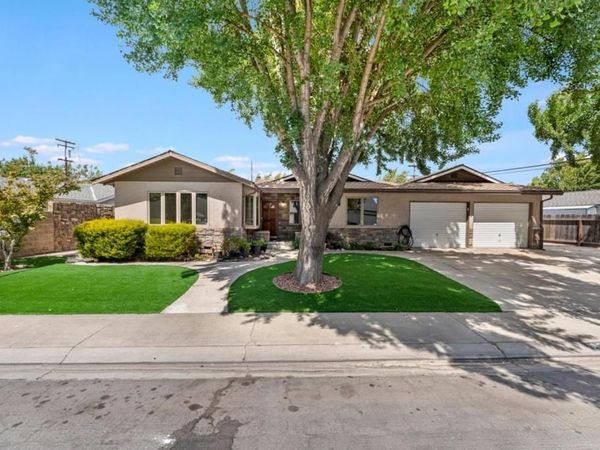 2704 Westchester Lane , Modesto, CA 95350