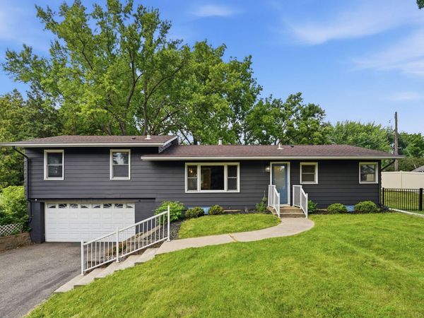 17620 8th Avenue N, Plymouth, MN 55447
