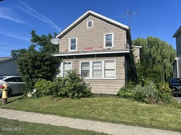 54 Van Buren Avenue, Ravena, NY 12143