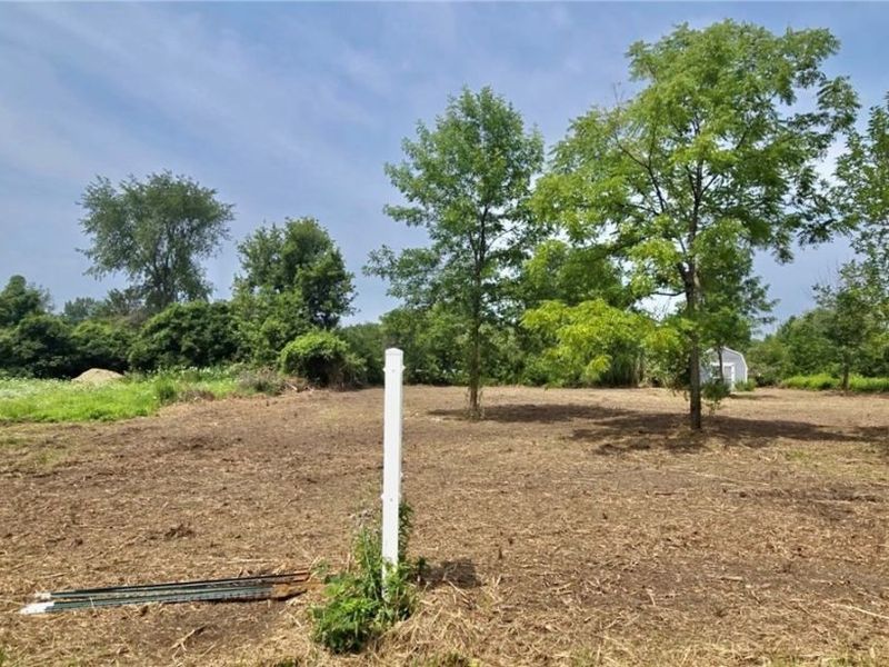121 Fernwood, Kelleys Island, OH 43438 Photo 3