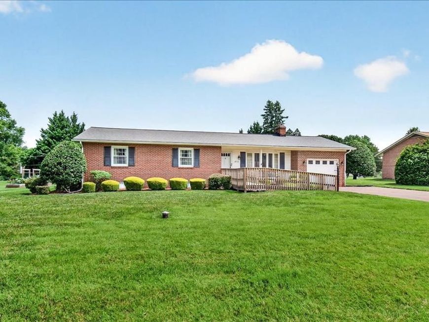 7910 Edgewood Farm Road, Frederick, MD 21702 Main Photo