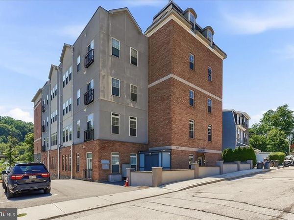 537 APPLE STREET, Unit 101, CONSHOHOCKEN, PA 19428