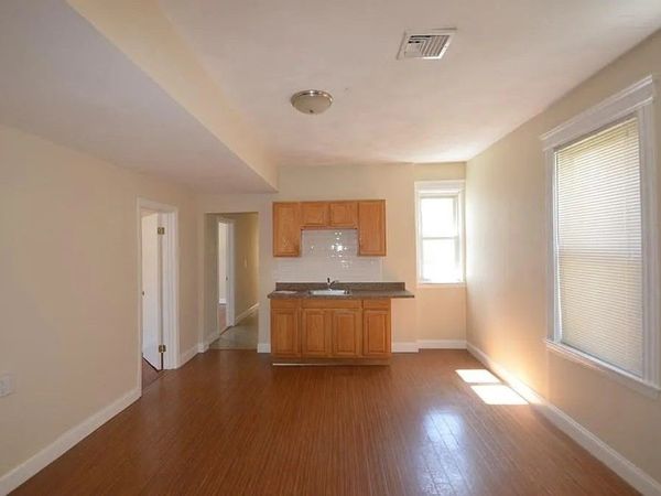 279 Broadway St, Unit 2F, Cambridge, MA 02139