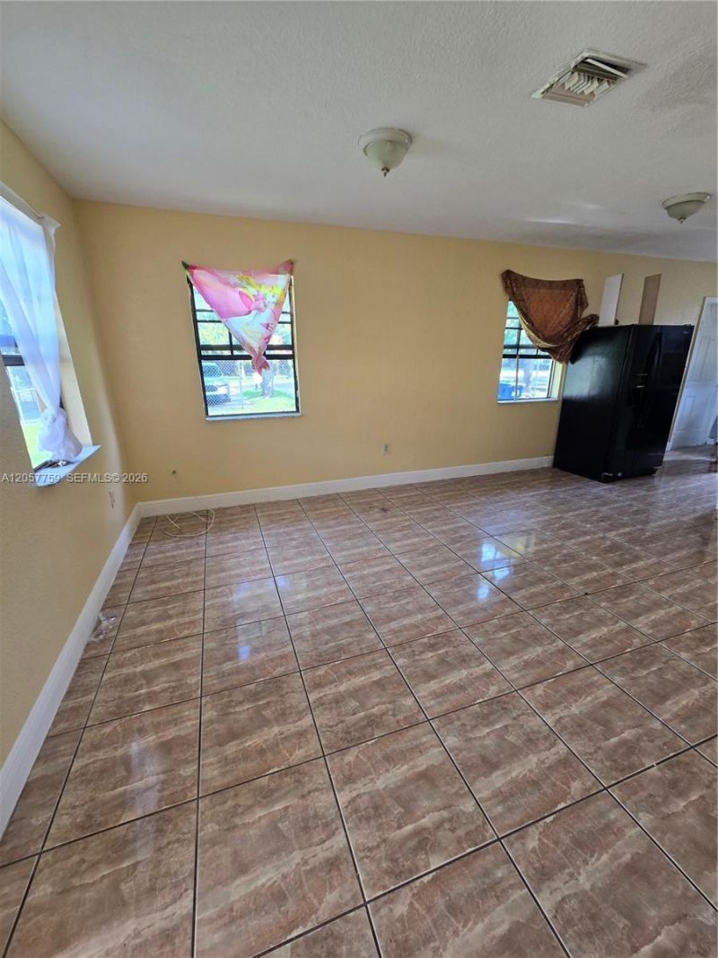 311 NW 97th St, Unit 311, Miami, FL 33150 Photo