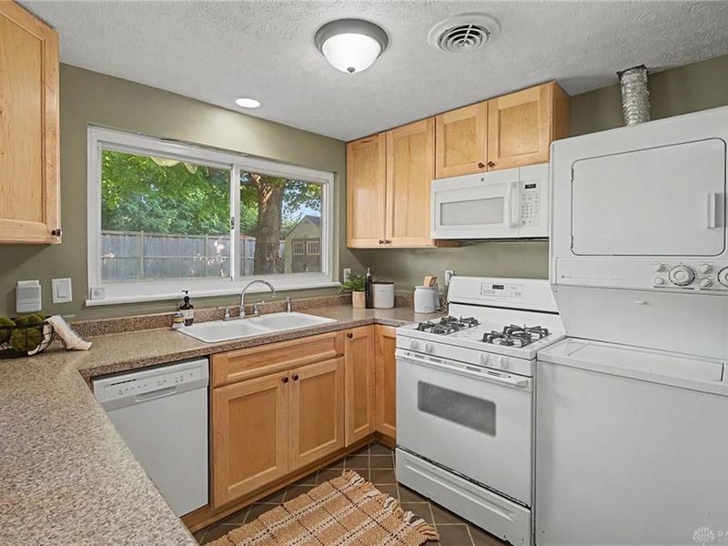 3737 Saranac Drive, Dayton, OH 45429 Photo 14