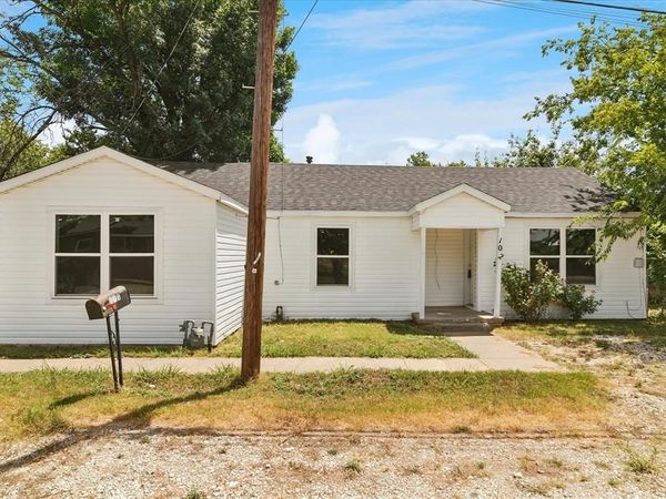 102 N 3rd Street, Sanger, TX 76266
