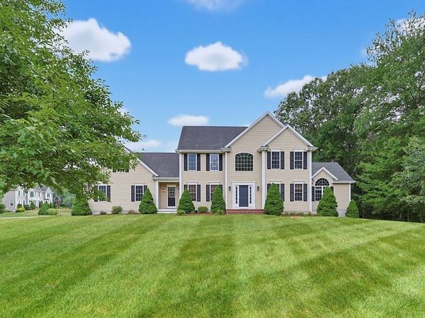 26 Charles W Barth Dr, North Attleboro, MA 02760