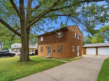 2213 Dellridge Avenue, Saint Paul, MN 55119