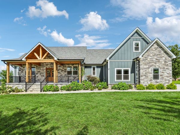 153 Cascade Dr , Winchester, TN 37398