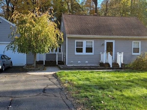 203 Buckley Boulevard, Chicopee, MA 01020