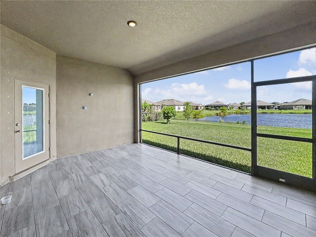 5741 1st Lane, Vero Beach, FL 32968 Photo