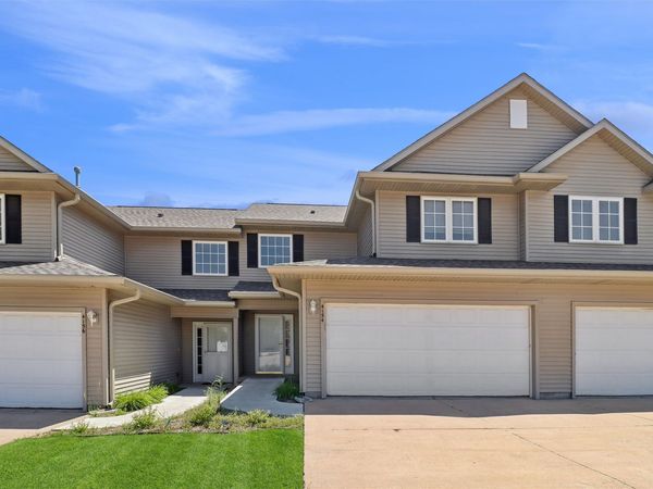4154 100th Street, Unit 14, Urbandale, IA 50322