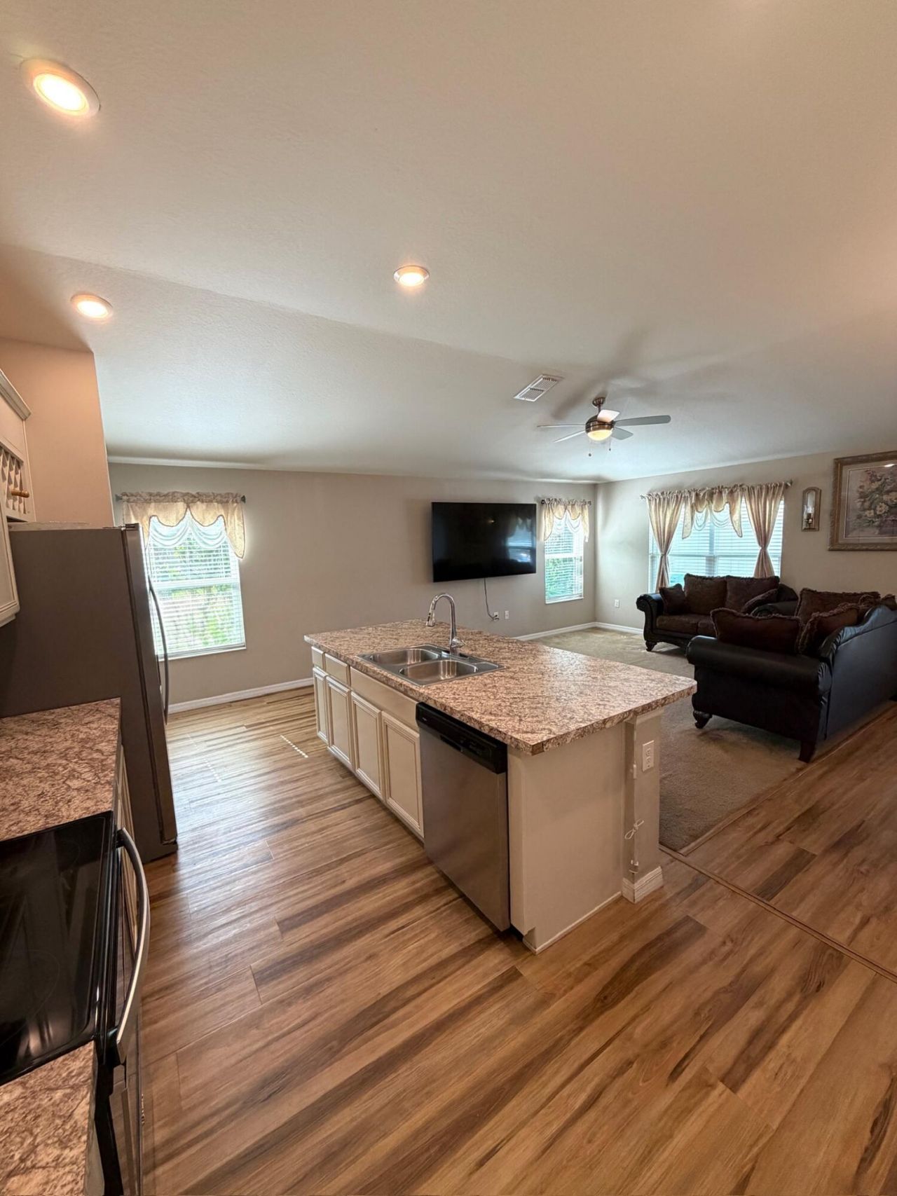 5670 NW Pine Trail Circle, Port Saint Lucie, FL 34983 Photo