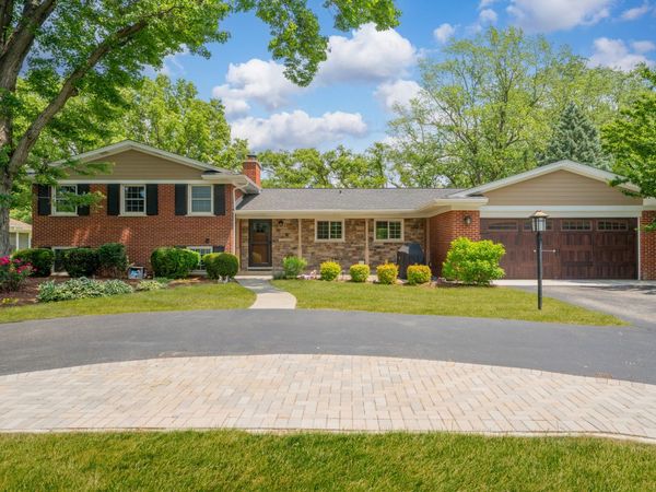 617 S Glendale Lane , Mount Prospect, IL 60056