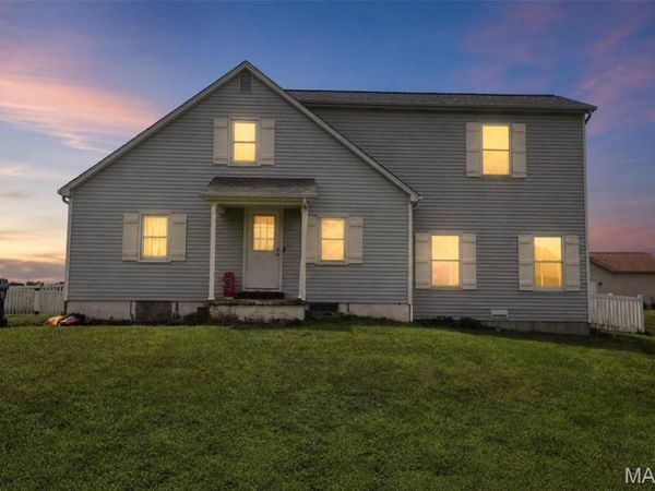 904 Sheridan Lane , Waterloo, IL 62298