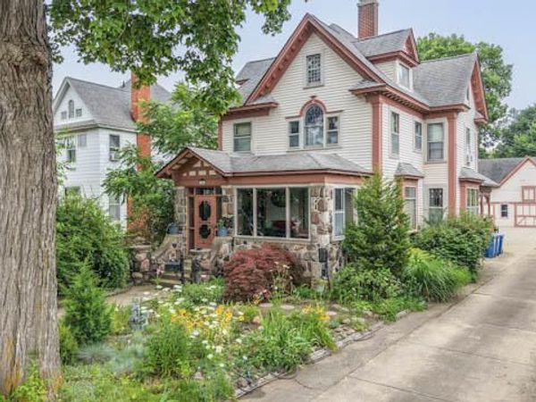 161 W Chicago Street, Coldwater, MI 49036
