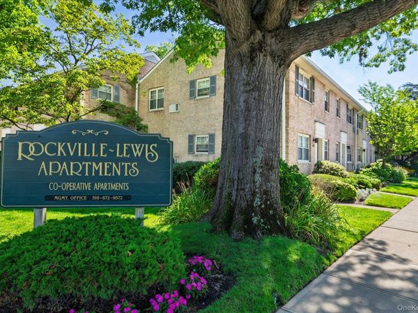 411 Merrick Road, Unit A, Rockville Centre, NY 11570