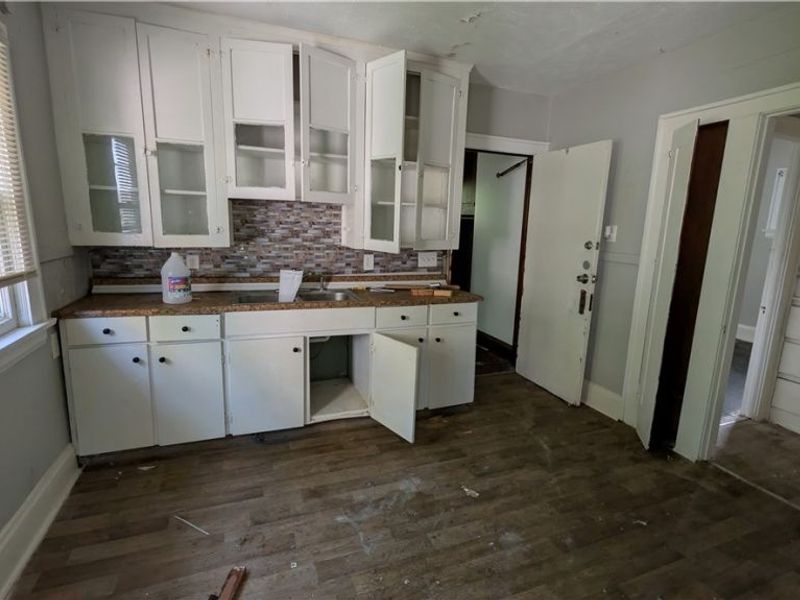 3557 E 135th Street, Cleveland, OH 44120 Photo 13