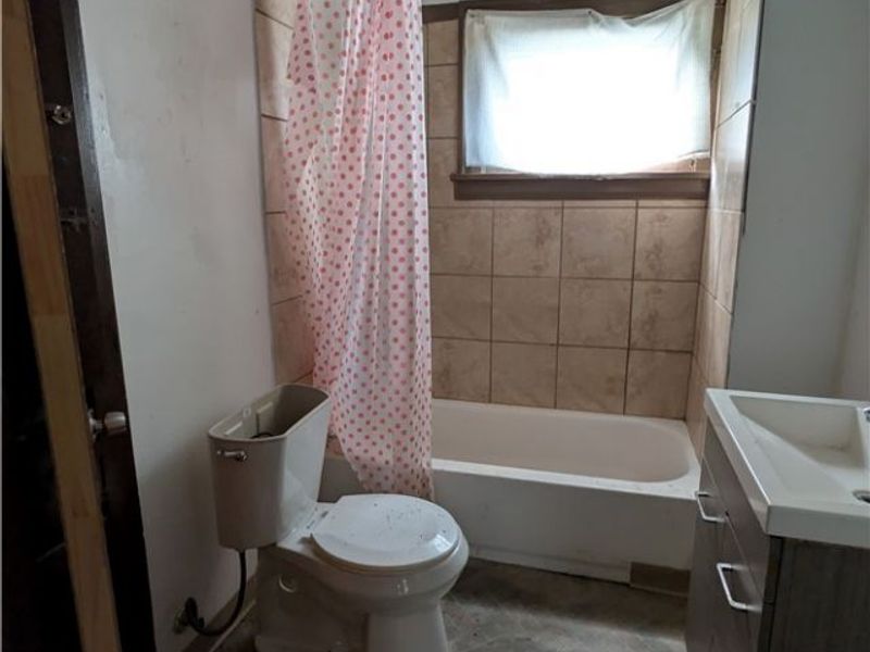 3557 E 135th Street, Cleveland, OH 44120 Photo 2