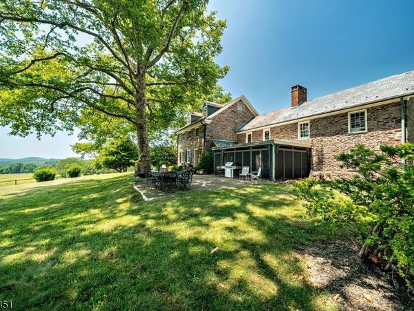 60 Hunter Rd, West Amwell, NJ 08530