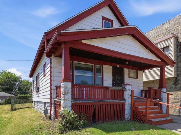 625 W Burliegh STREET, Milwaukee, WI 53206