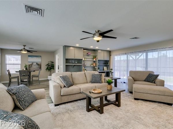 2587 Swan Lane , Las Vegas, NV 89121