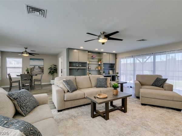 2587 Swan Lane , Las Vegas, NV 89121