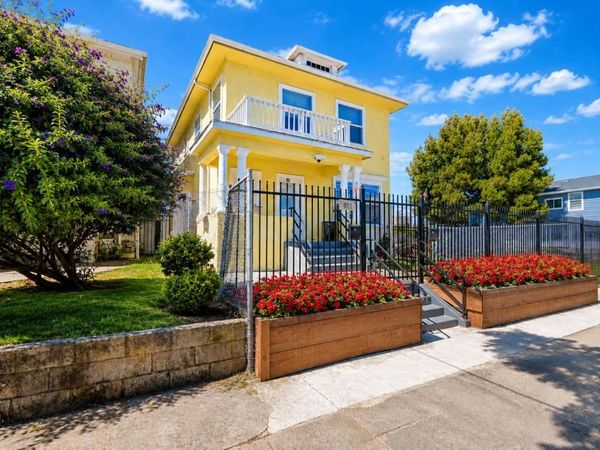 871 37th Street , Emeryville, CA 94608