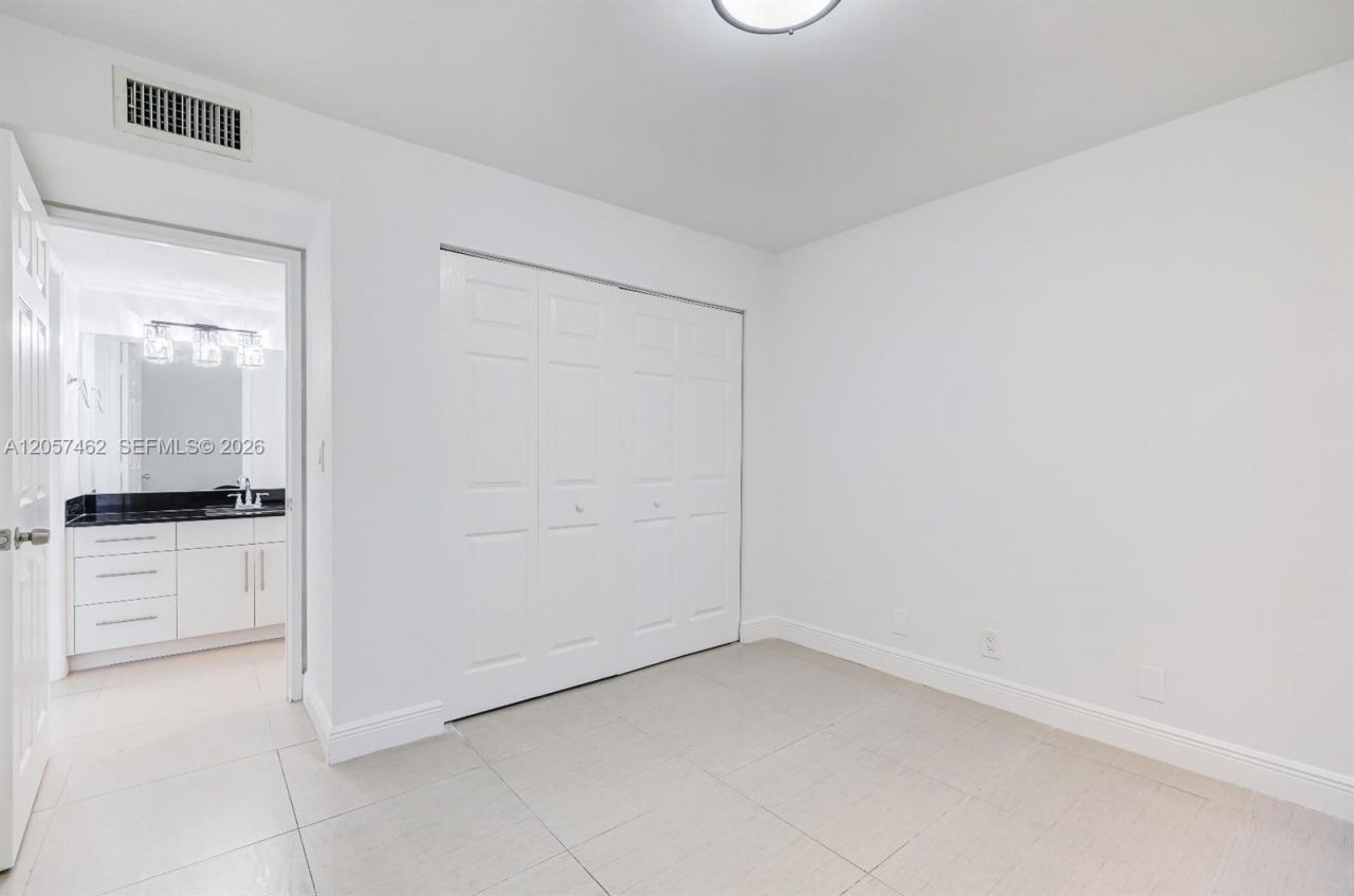 9471 Evergreen Pl , Unit 104, Davie, FL 33324 Photo