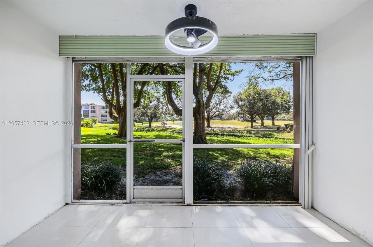 9471 Evergreen Pl , Unit 104, Davie, FL 33324 Photo