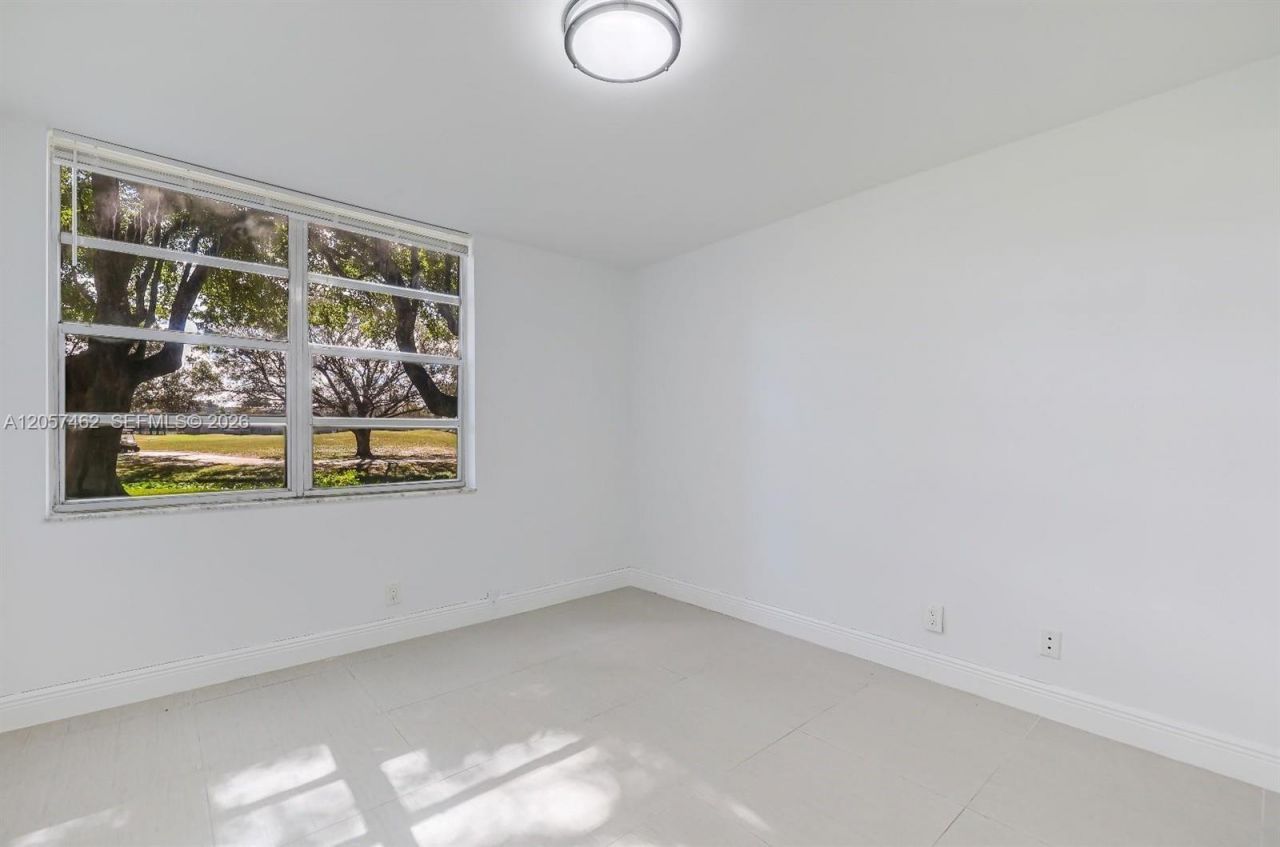 9471 Evergreen Pl , Unit 104, Davie, FL 33324 Photo